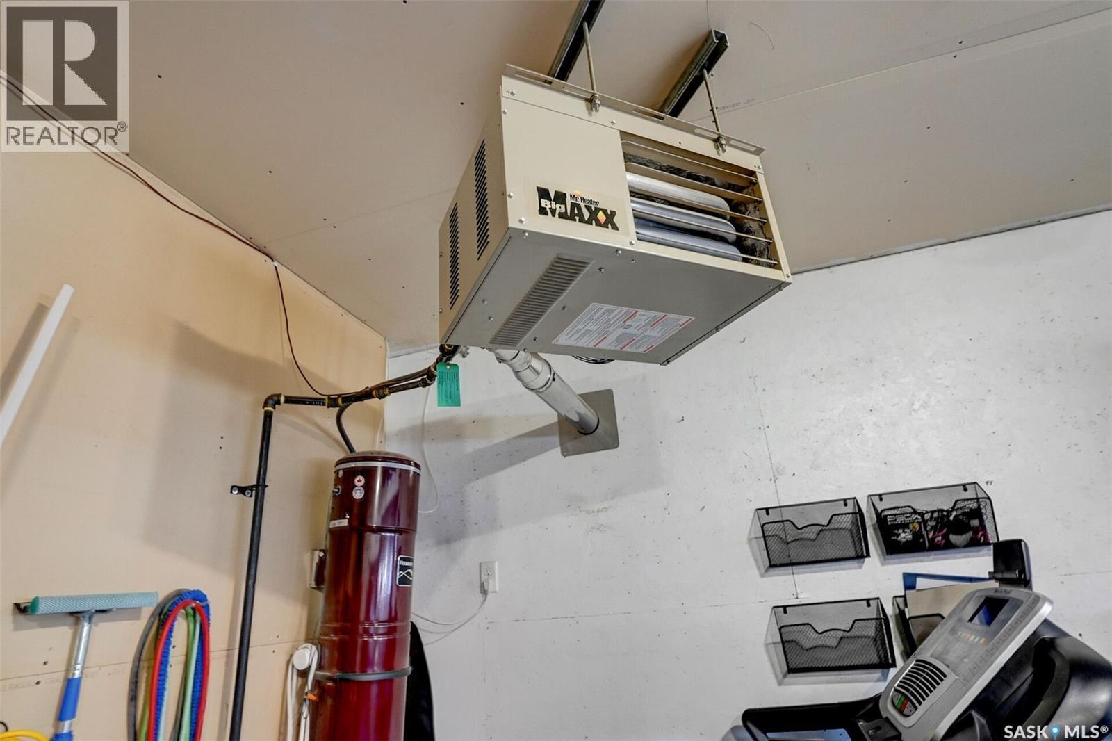 5130 Anthony Way, Regina, SK - Indoor