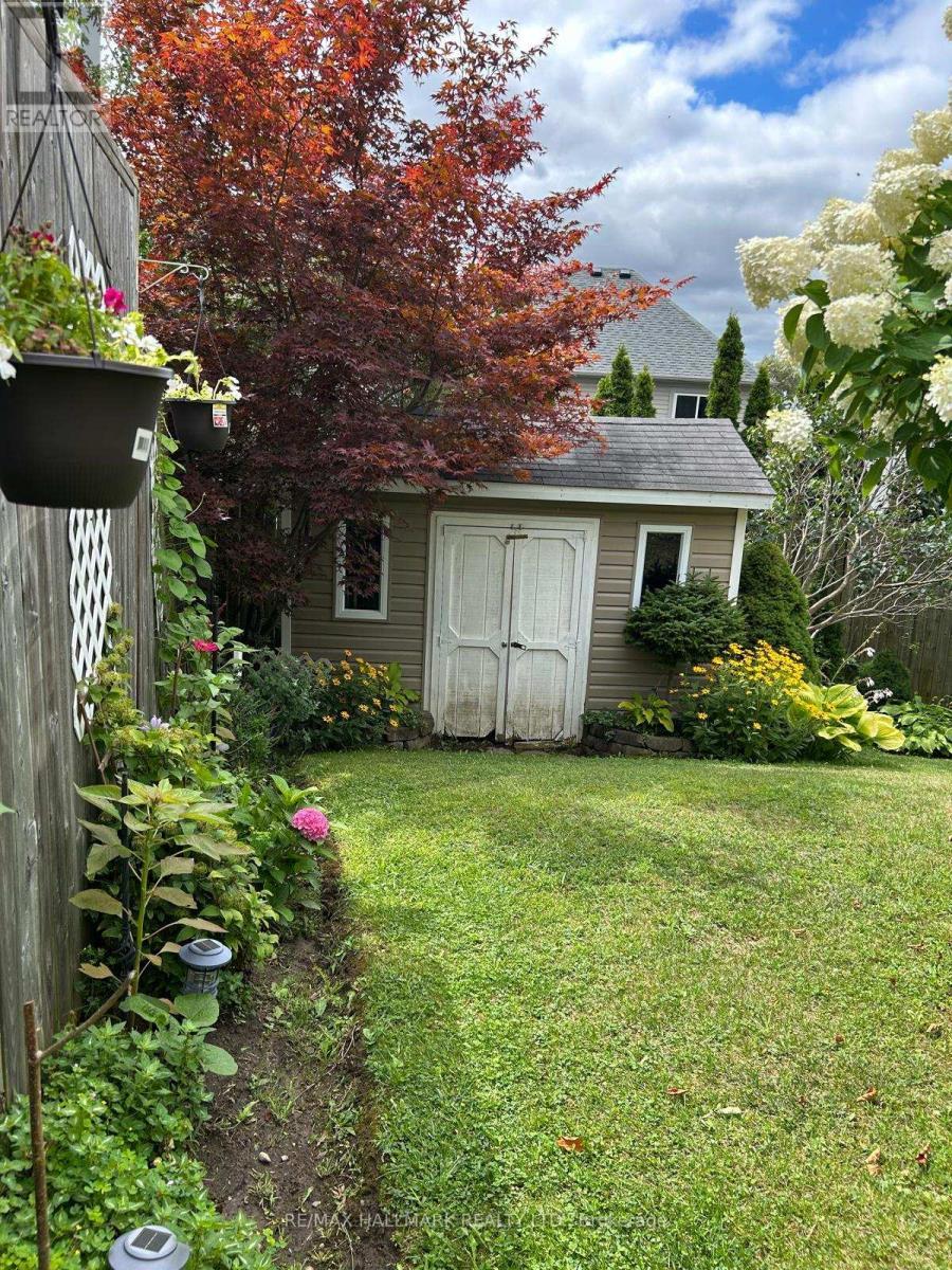 1109 Keswick Court, Oshawa, ON - Outdoor