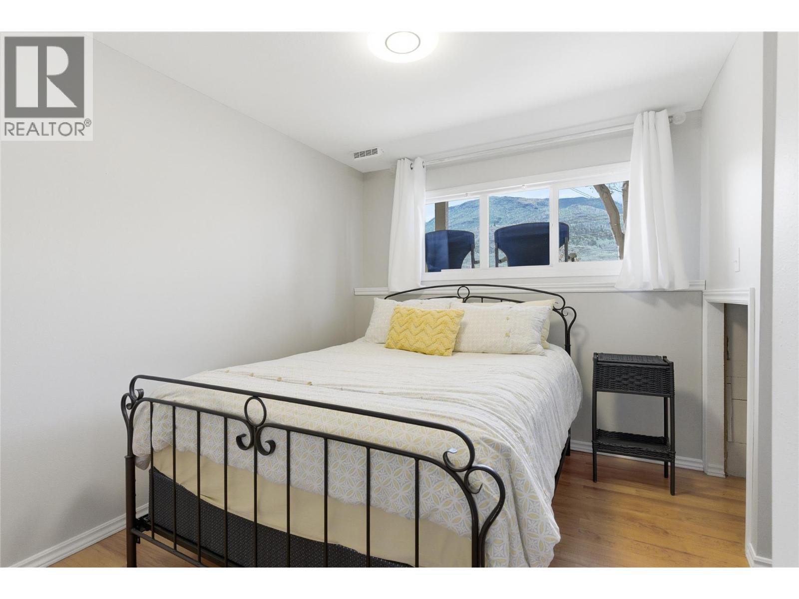 1153 Maclean Drive, Cache Creek, BC - Indoor Photo Showing Bedroom