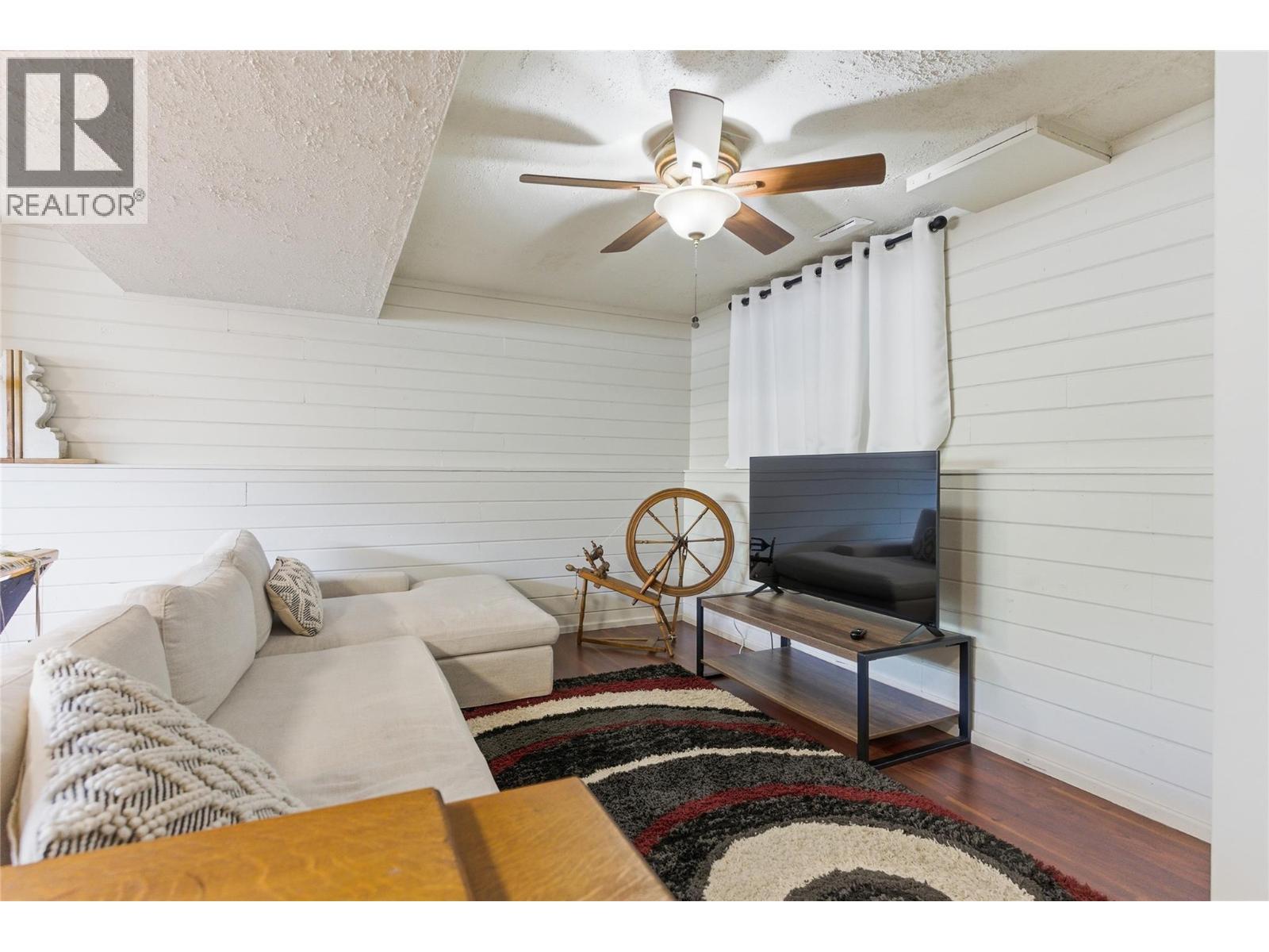 1153 Maclean Drive, Cache Creek, BC - Indoor