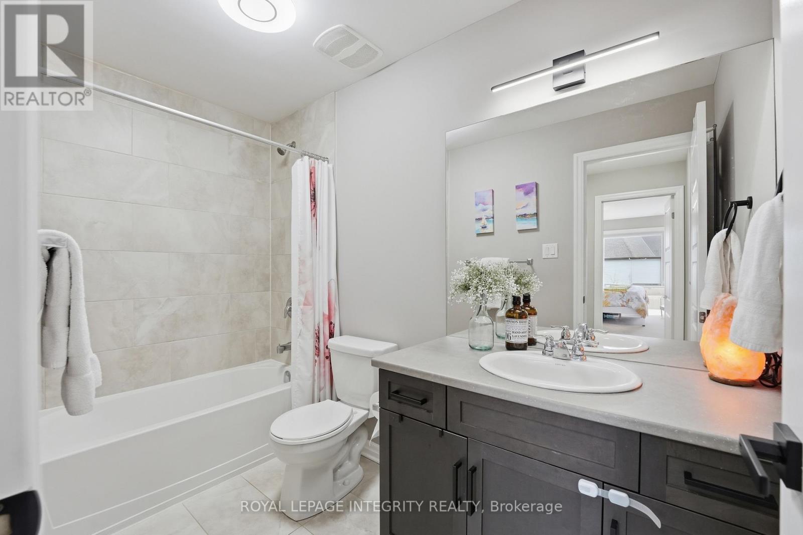 48 Code Crescent, Carleton Place, ON - Indoor Photo Showing Bathroom