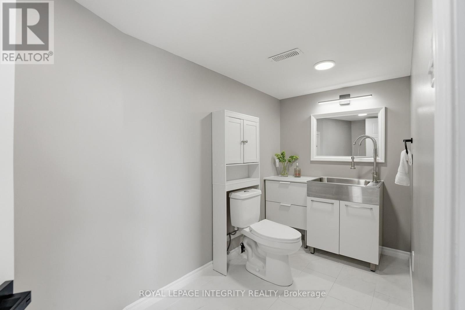 48 Code Crescent, Carleton Place, ON - Indoor Photo Showing Bathroom