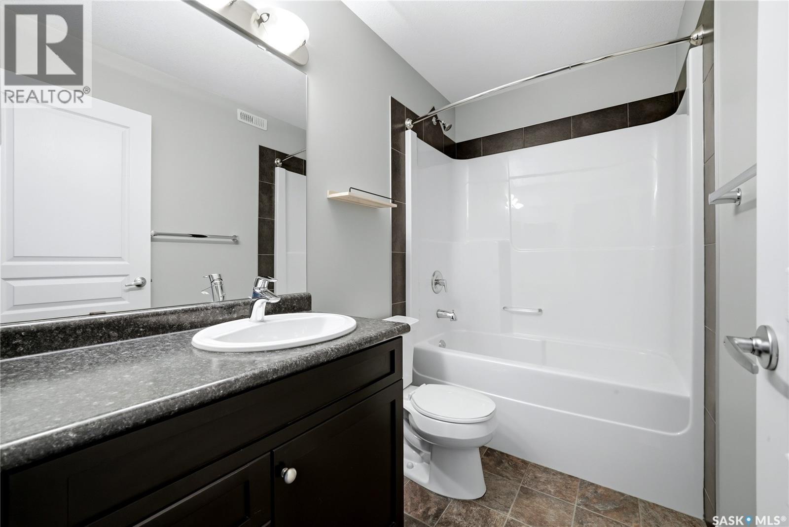 3636 Green Moss Lane, Regina, SK - Indoor Photo Showing Bathroom
