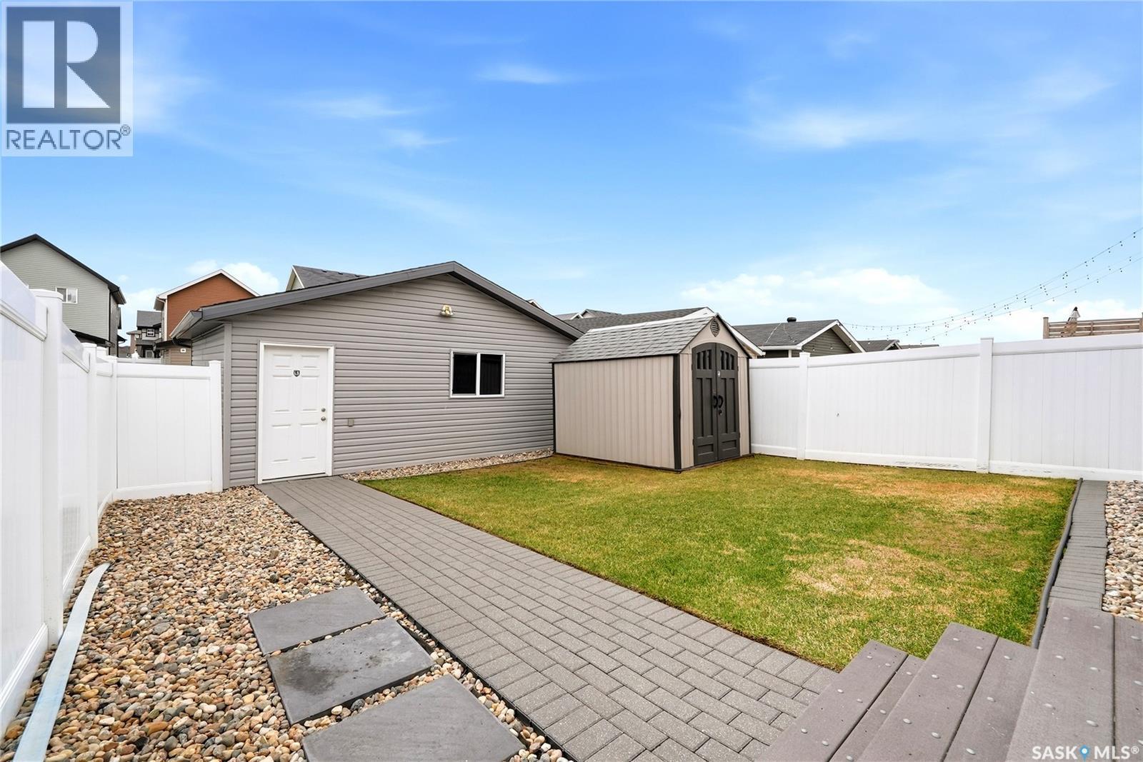 3636 Green Moss Lane, Regina, SK - Outdoor