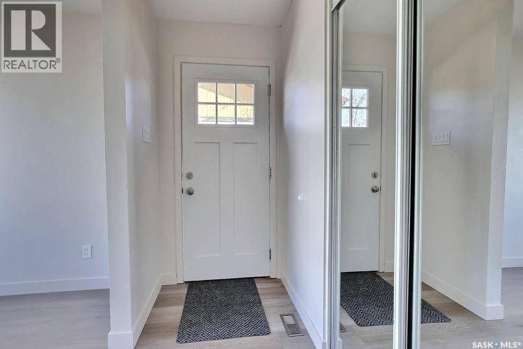 31 Mackenzie Way, Regina, SK - Indoor Photo Showing Other Room