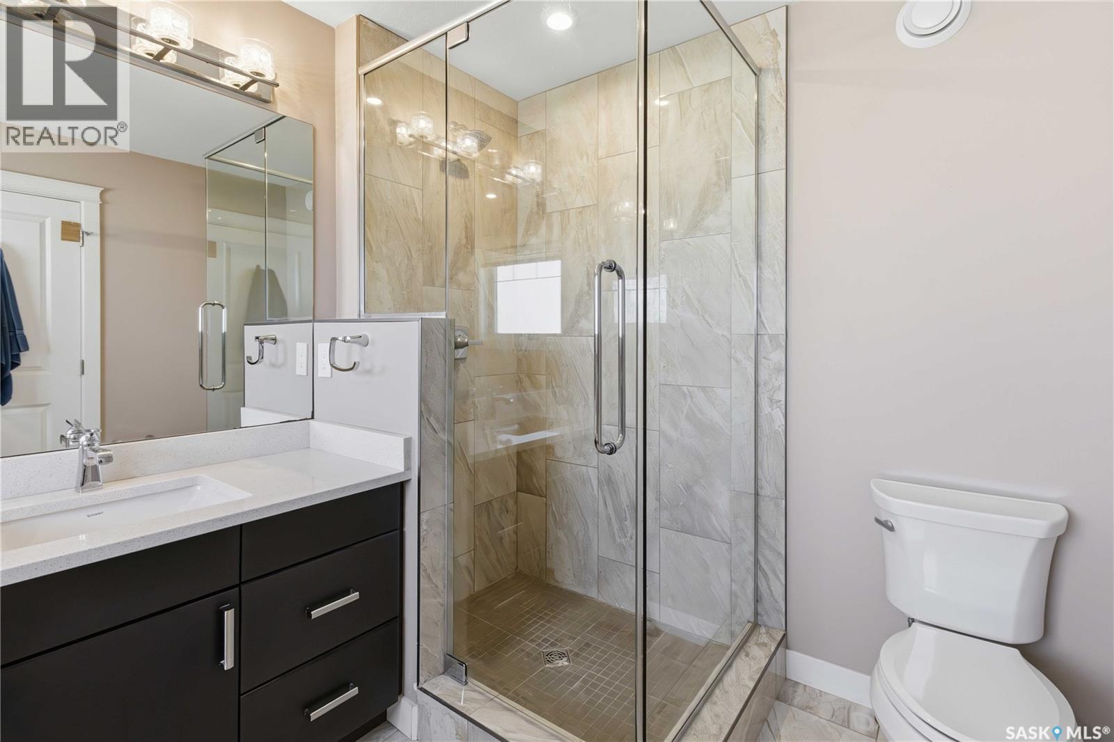 175 Gillies Lane, Saskatoon, SK - Indoor Photo Showing Bathroom