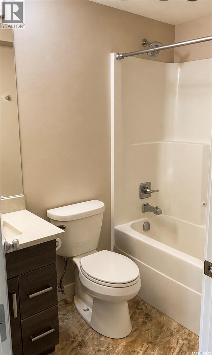 175 Gillies Lane, Saskatoon, SK - Indoor Photo Showing Bathroom