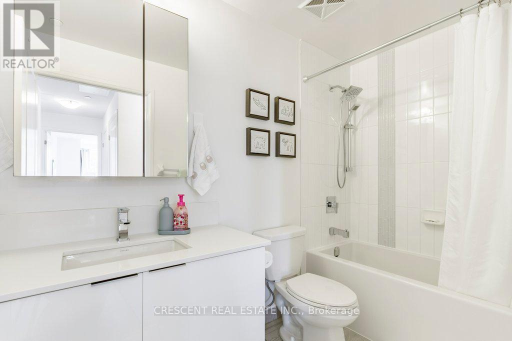 Th101 - 99 Eagle Rock Way, Vaughan, ON - Indoor Photo Showing Bathroom