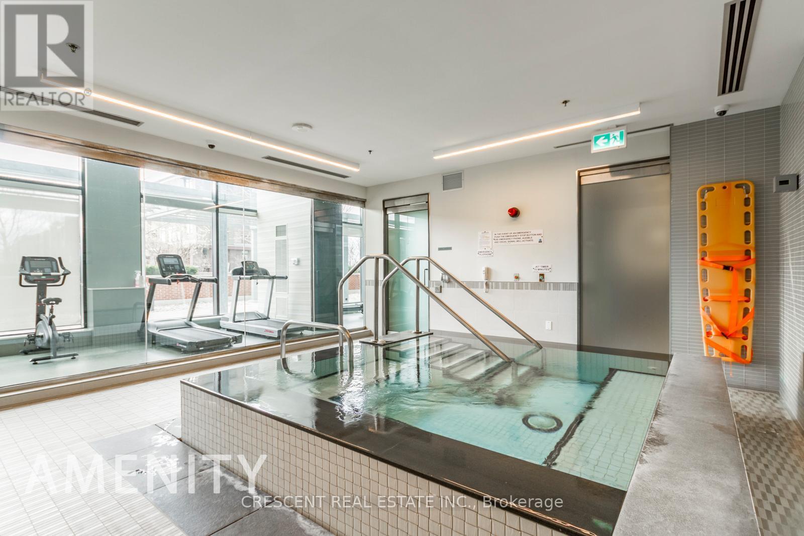 Th101 - 99 Eagle Rock Way, Vaughan, ON - Indoor