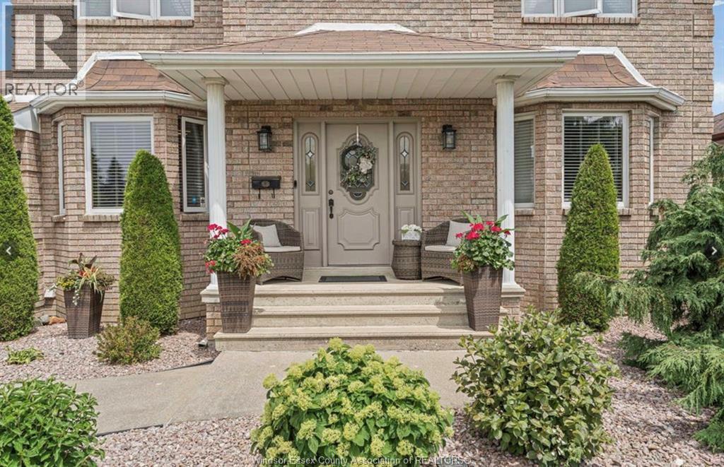 12314 Funaro Crescent, Tecumseh, ON - Outdoor