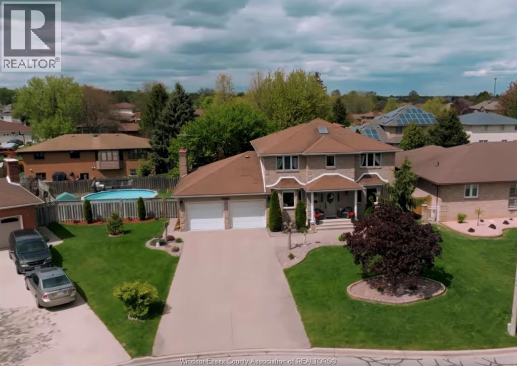 12314 Funaro Crescent, Tecumseh, ON - Outdoor