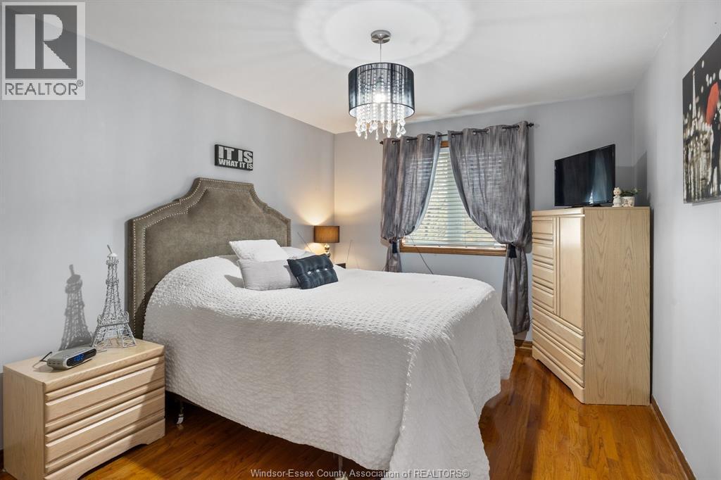 12314 Funaro Crescent, Tecumseh, ON - Indoor Photo Showing Bedroom