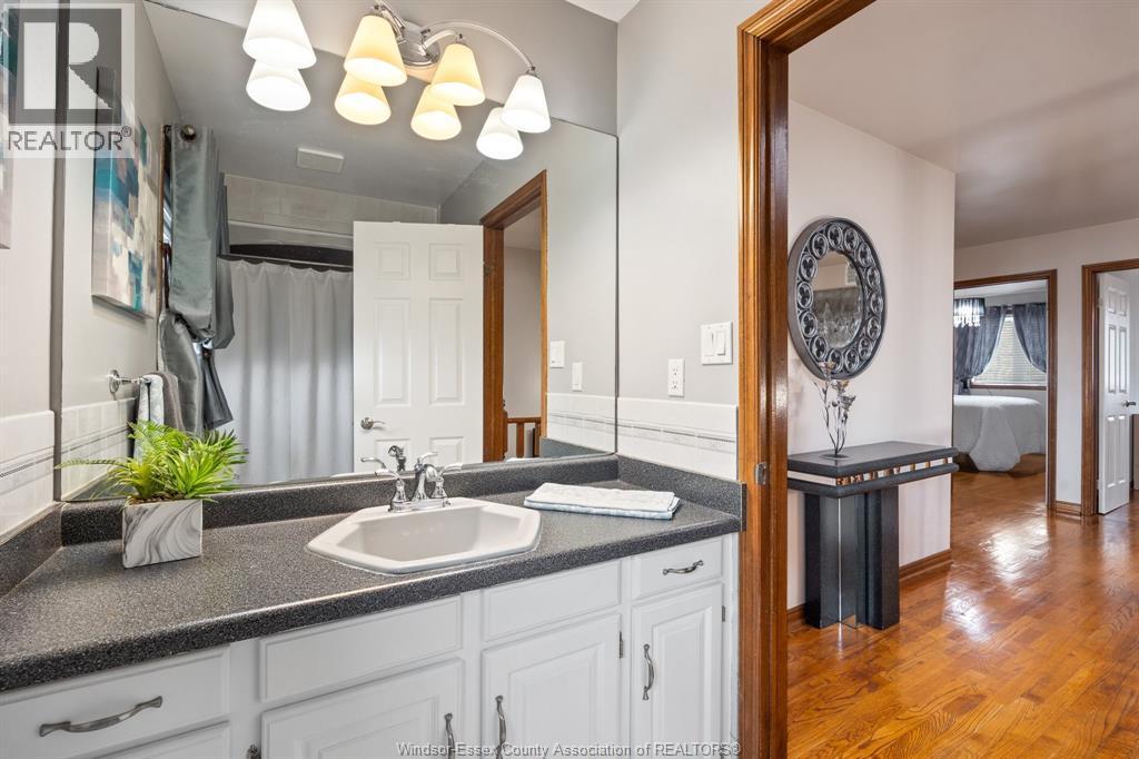 12314 Funaro Crescent, Tecumseh, ON - Indoor Photo Showing Bathroom