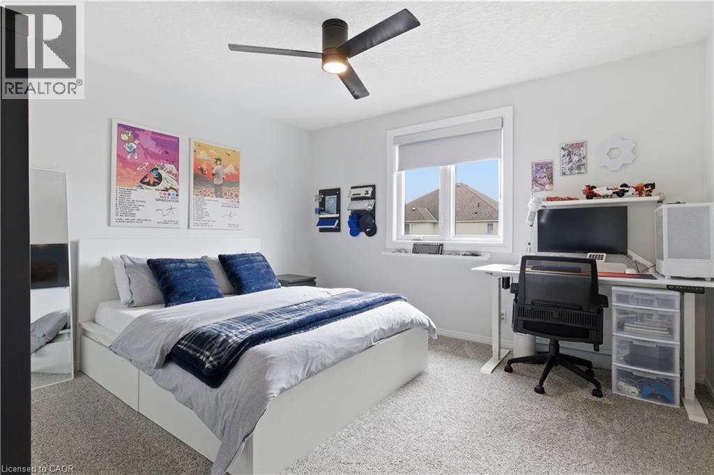 309 Schooner Crescent, Waterloo, ON - Indoor Photo Showing Bedroom