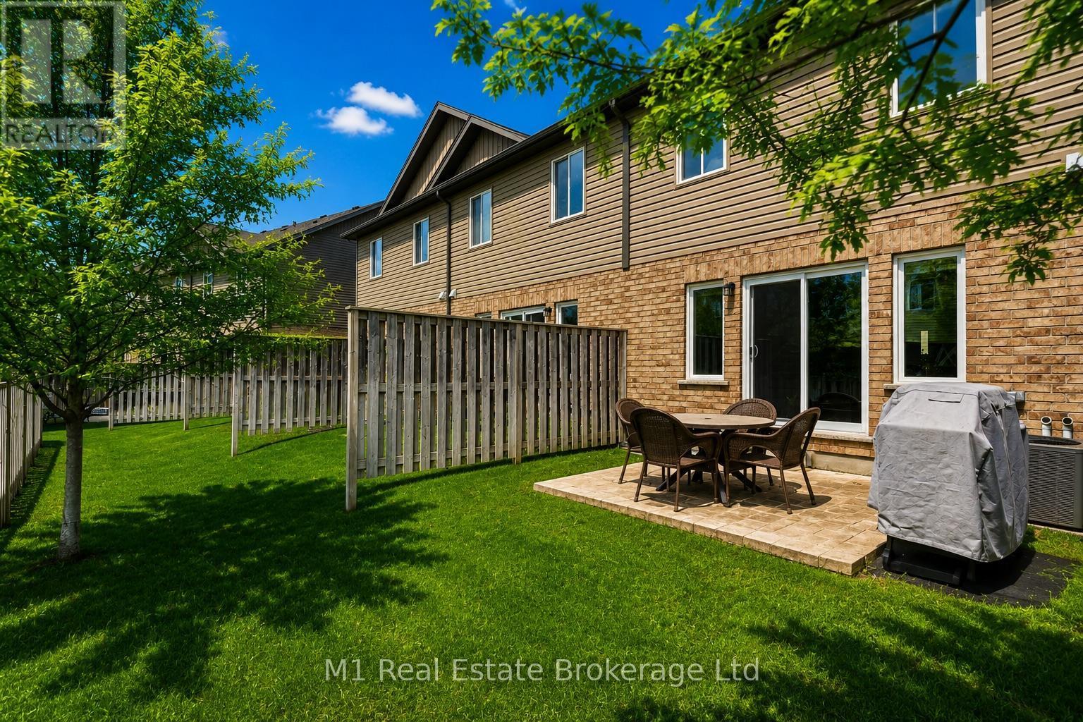 75 Arlington Crescent, Guelph (Pineridge/Westminster Woods), ON - Outdoor With Deck Patio Veranda