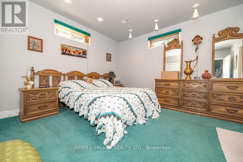 224 Thomas Street, Deep River, ON - Indoor Photo Showing Bedroom