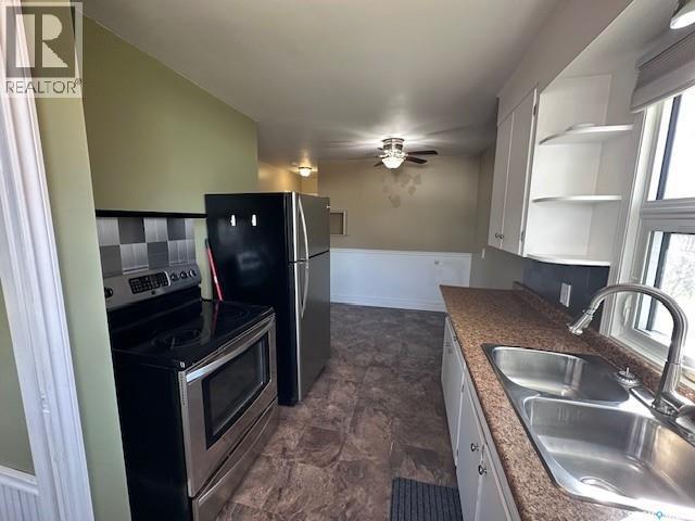 16 Mcculloch Street, Fillmore, SK - Indoor Photo Showing Kitchen With Double Sink