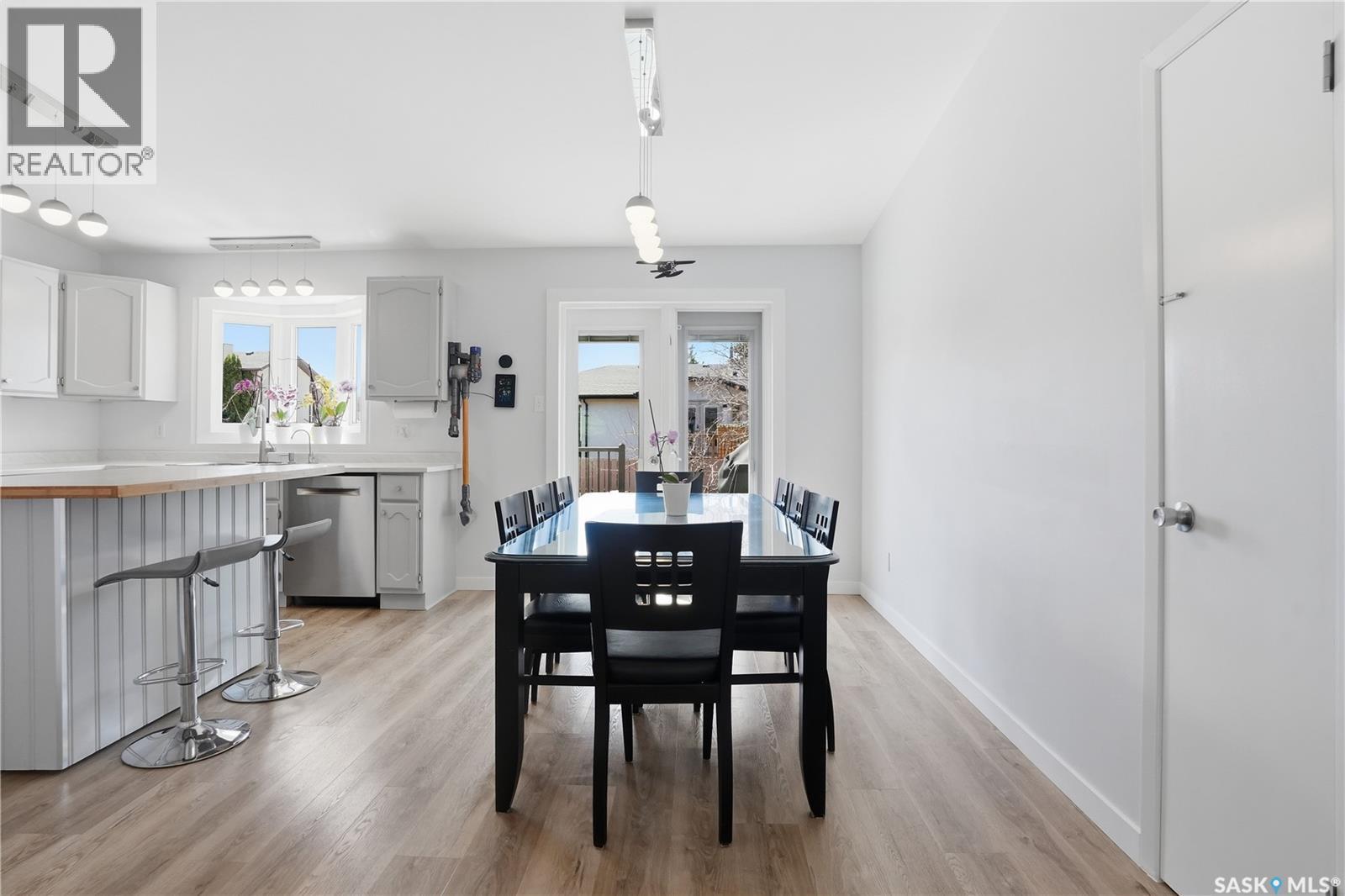 6547 Hird Crescent, Regina, SK - Indoor
