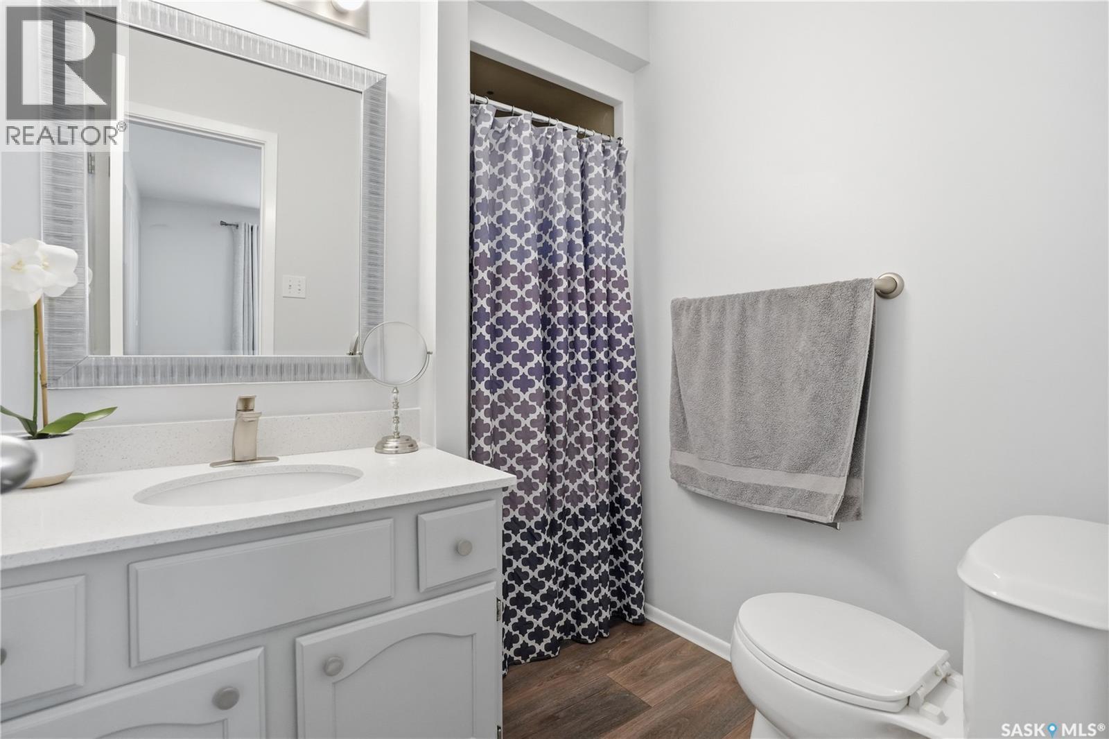 6547 Hird Crescent, Regina, SK - Indoor Photo Showing Bathroom