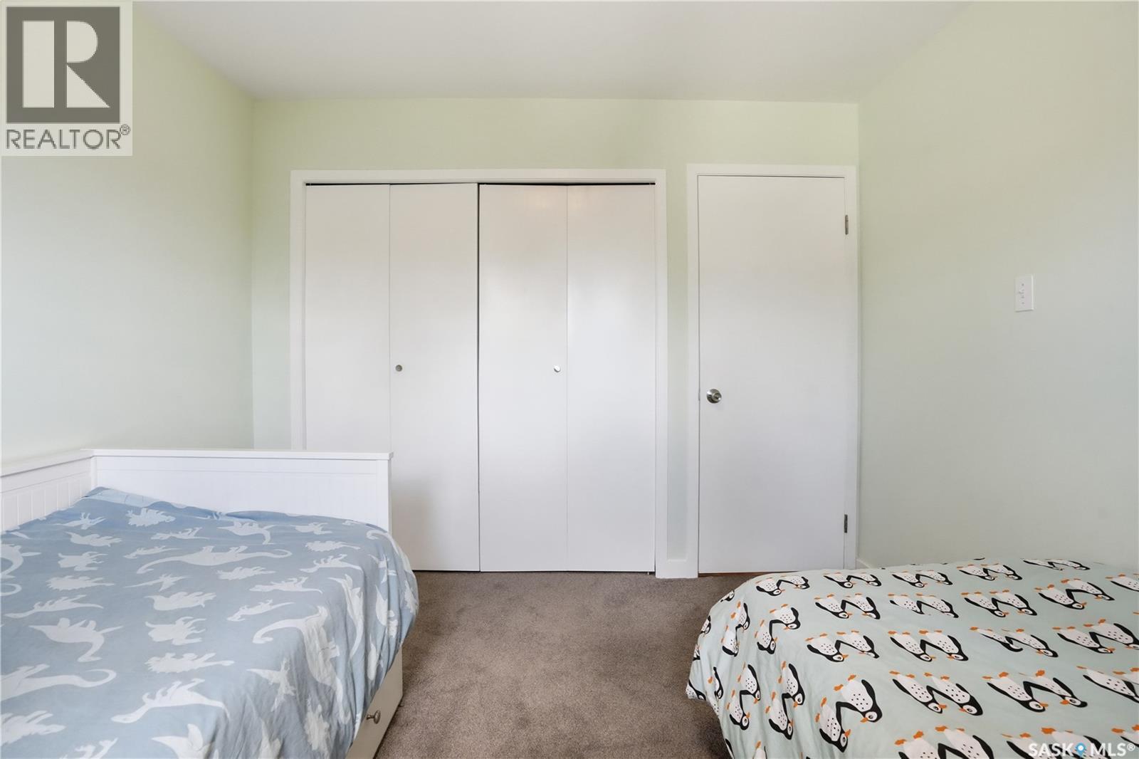 6547 Hird Crescent, Regina, SK - Indoor Photo Showing Bedroom