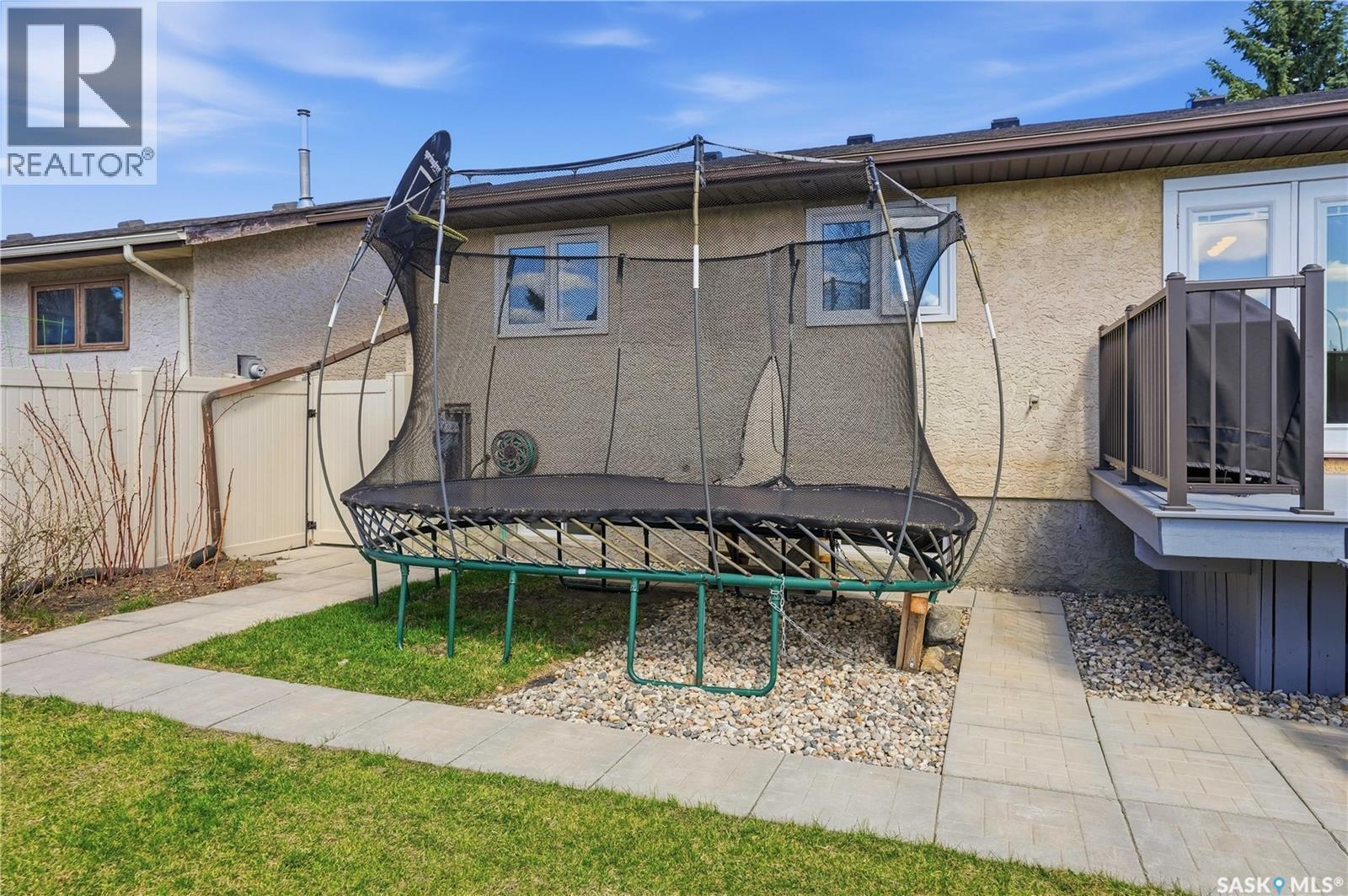 6547 Hird Crescent, Regina, SK - Outdoor With Deck Patio Veranda