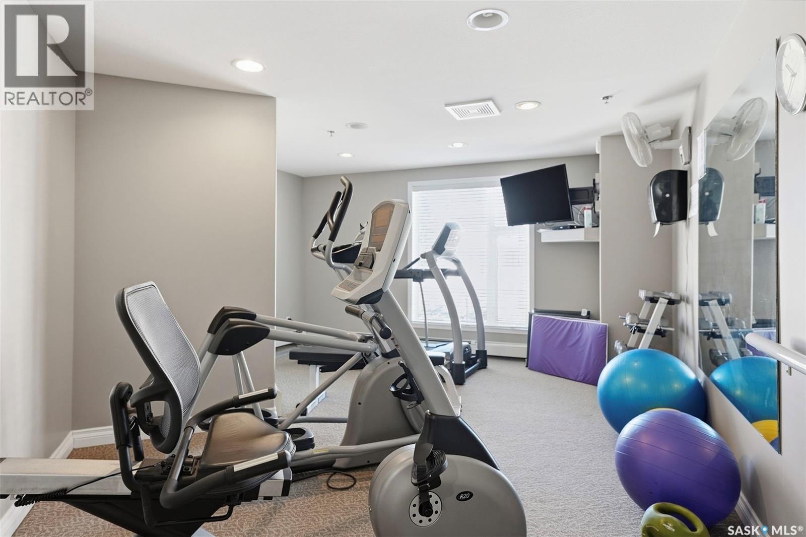 113 110 Armistice Way, Saskatoon, SK - Indoor Photo Showing Gym Room