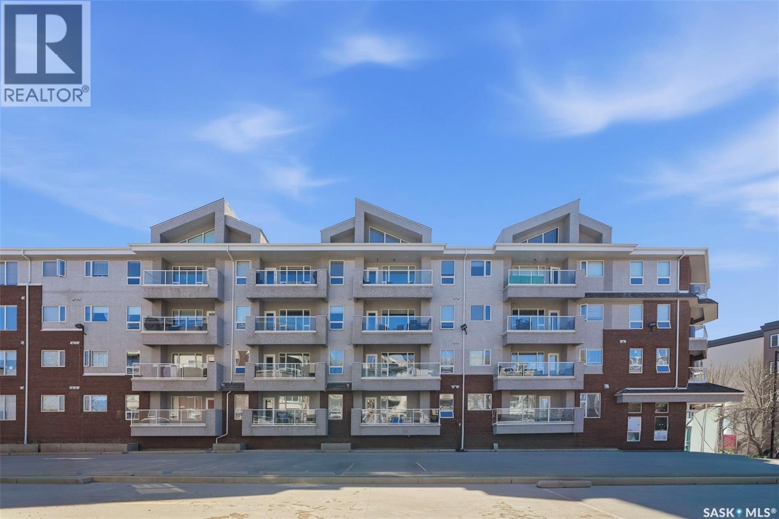 113 110 Armistice Way, Saskatoon, SK - Outdoor With Balcony With Facade