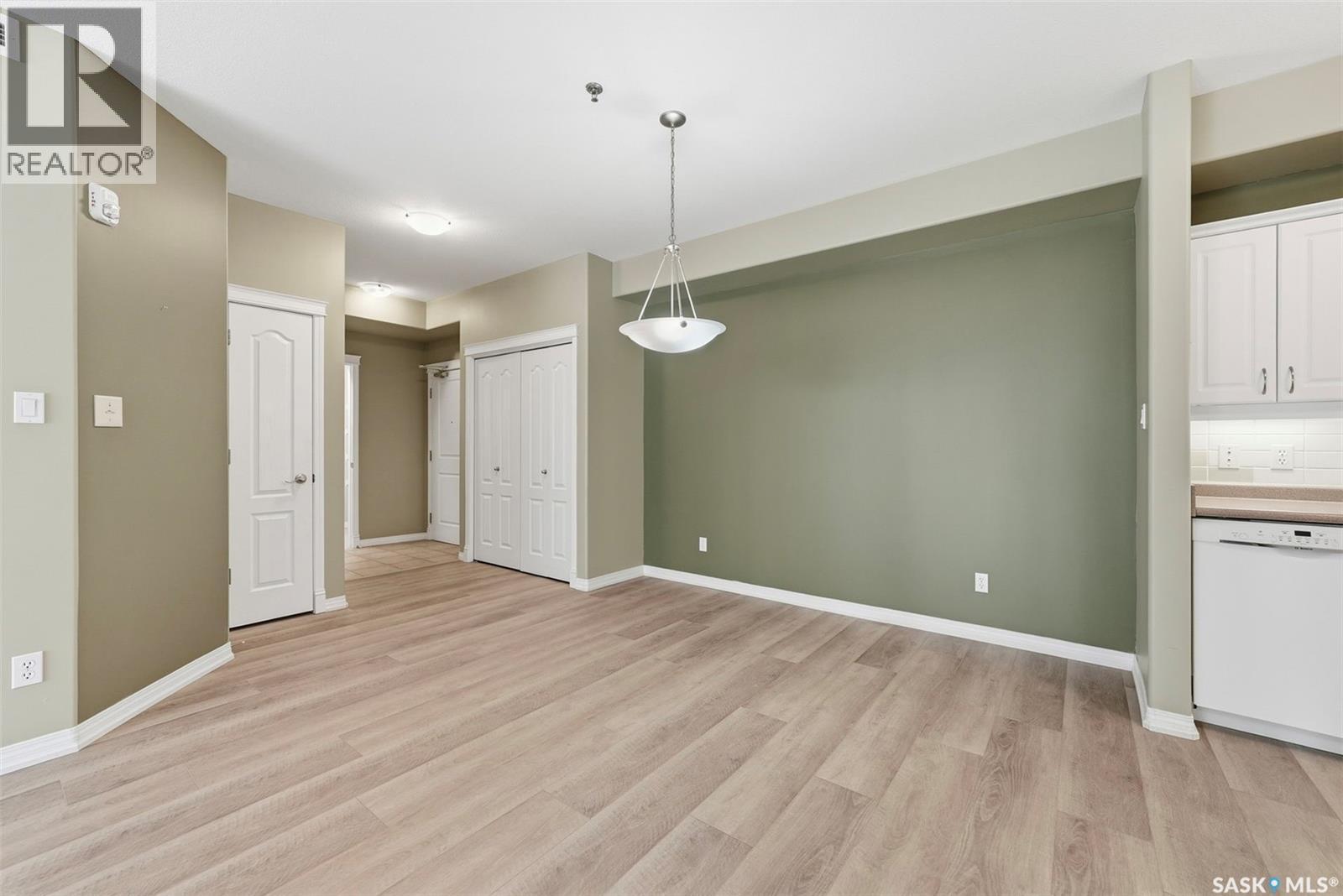 113 110 Armistice Way, Saskatoon, SK - Indoor Photo Showing Kitchen