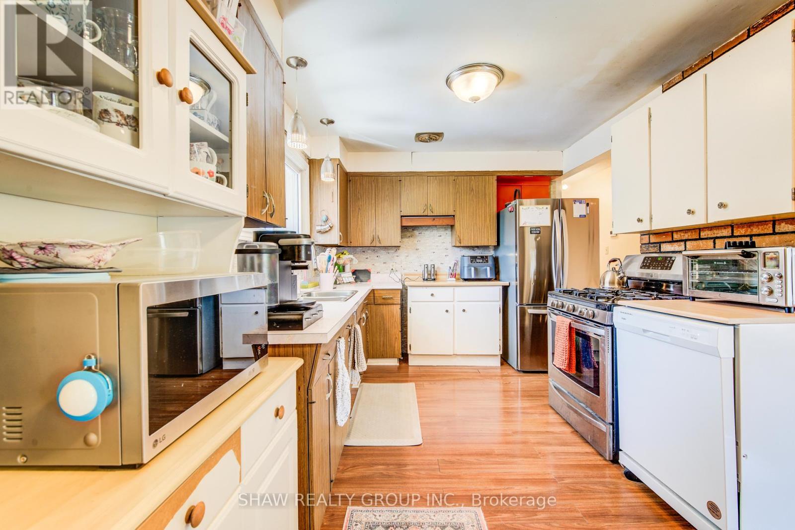 216 Hungerford Road, Cambridge, ON - Indoor Photo Showing Kitchen