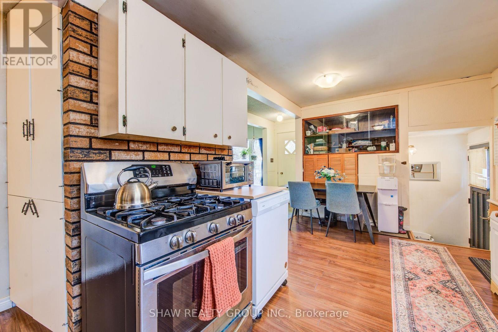 216 Hungerford Road, Cambridge, ON - Indoor Photo Showing Kitchen