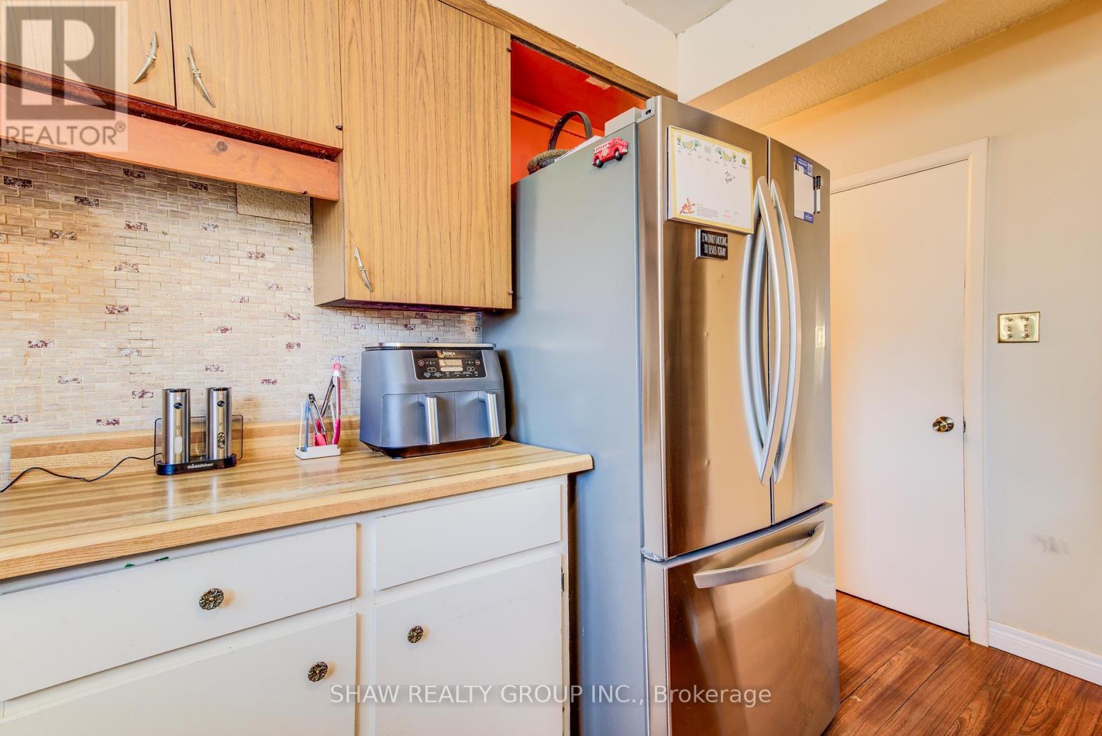 216 Hungerford Road, Cambridge, ON - Indoor Photo Showing Kitchen