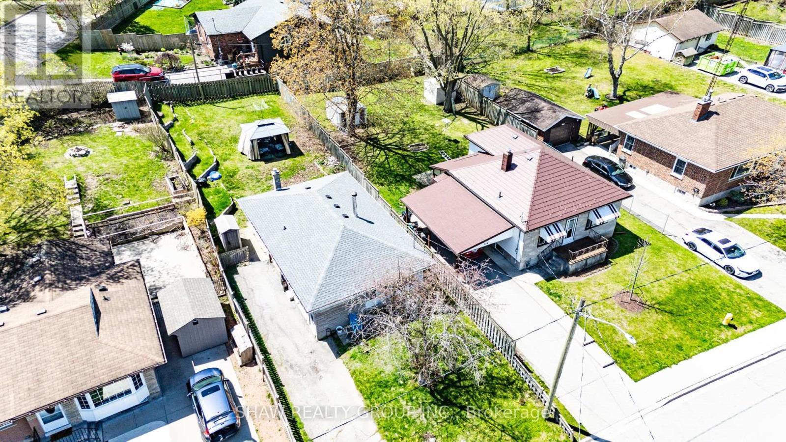 216 Hungerford Road, Cambridge, ON - Outdoor