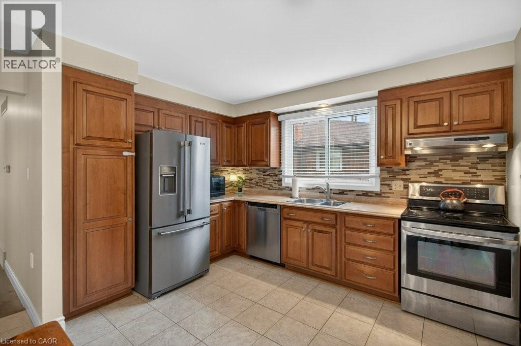 56 Brookstream Court, Hamilton, ON - Indoor Photo Showing Kitchen With Stainless Steel Kitchen With Double Sink