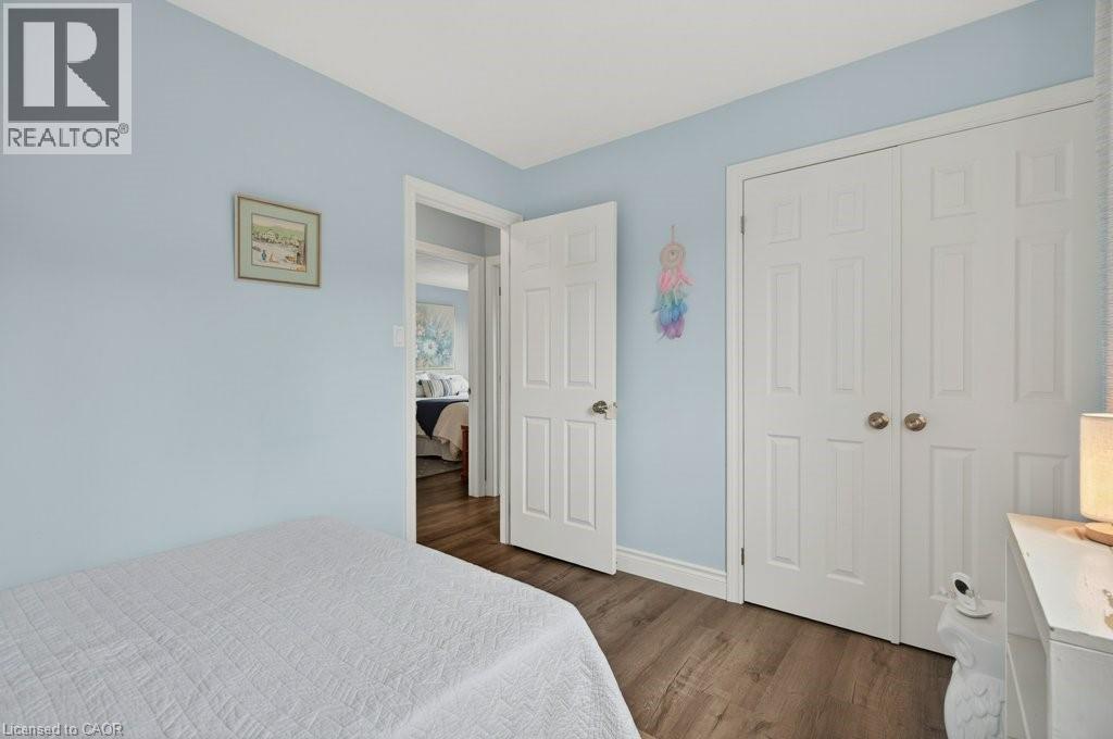 56 Brookstream Court, Hamilton, ON - Indoor Photo Showing Bedroom