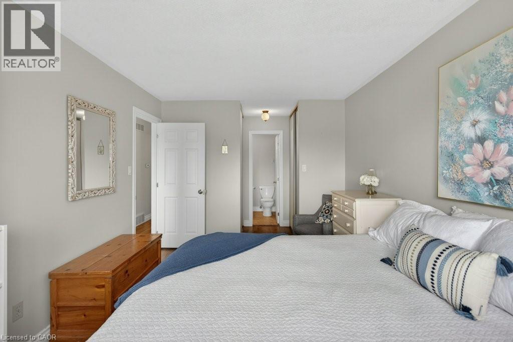 56 Brookstream Court, Hamilton, ON - Indoor Photo Showing Bedroom