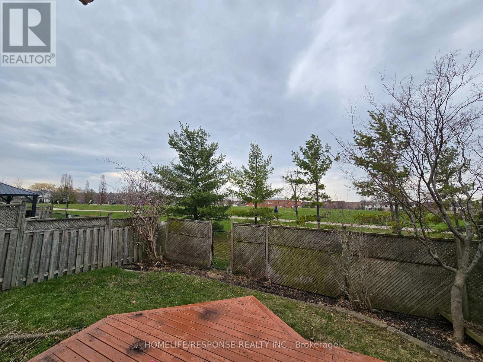 5156 Oakley Drive, Burlington, ON - Outdoor