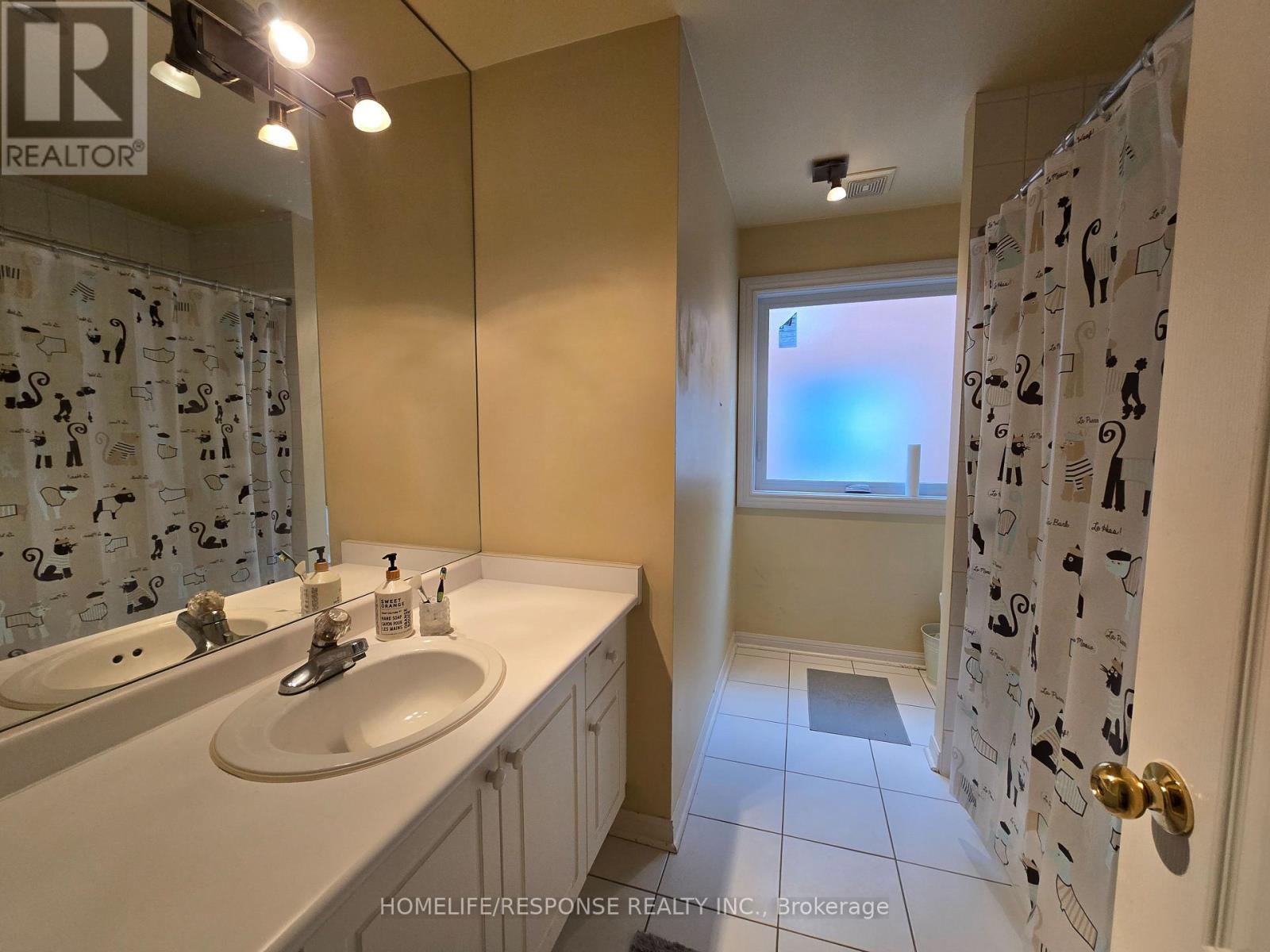 5156 Oakley Drive, Burlington, ON - Indoor Photo Showing Bathroom
