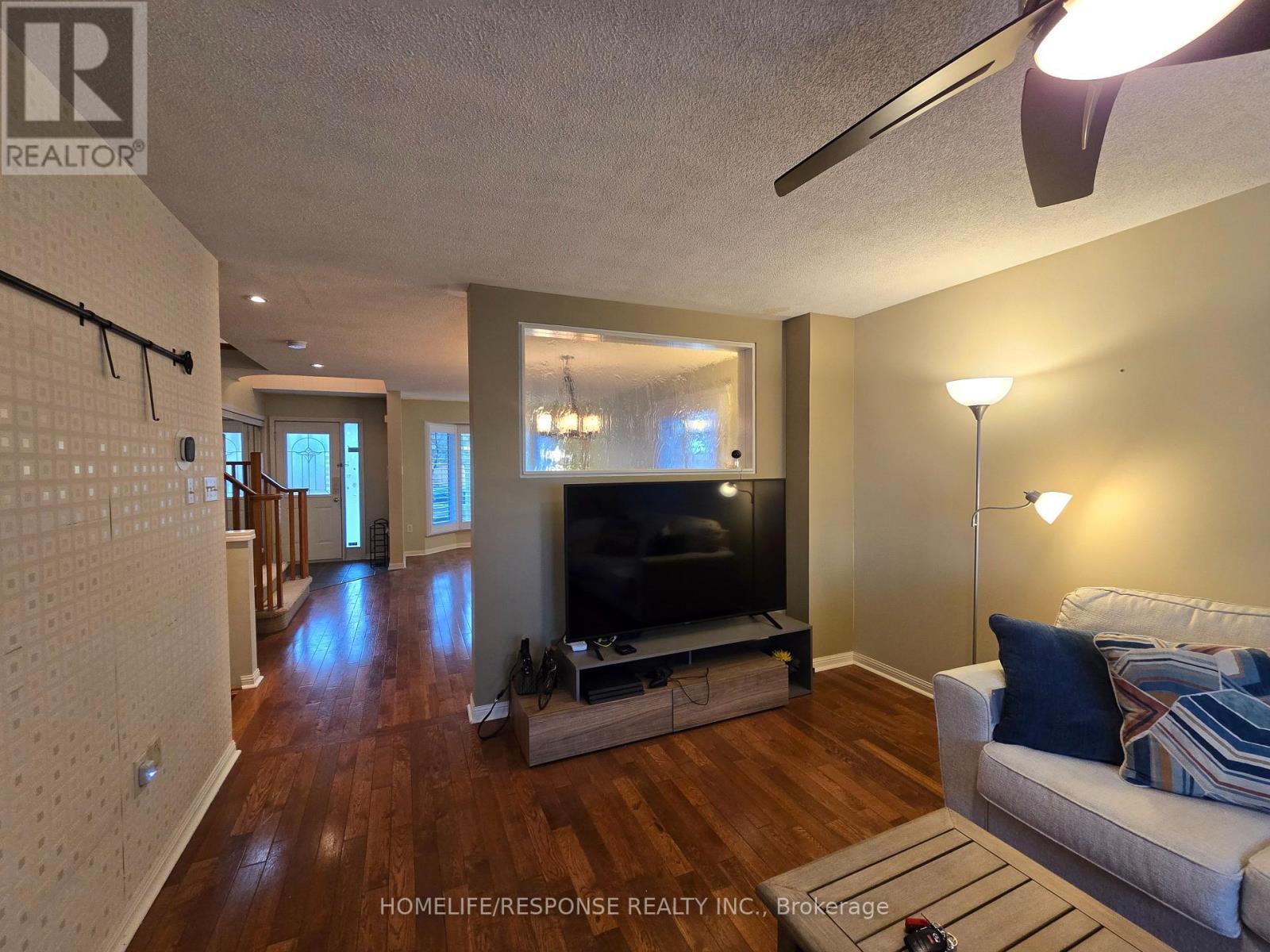 5156 Oakley Drive, Burlington, ON - Indoor Photo Showing Living Room