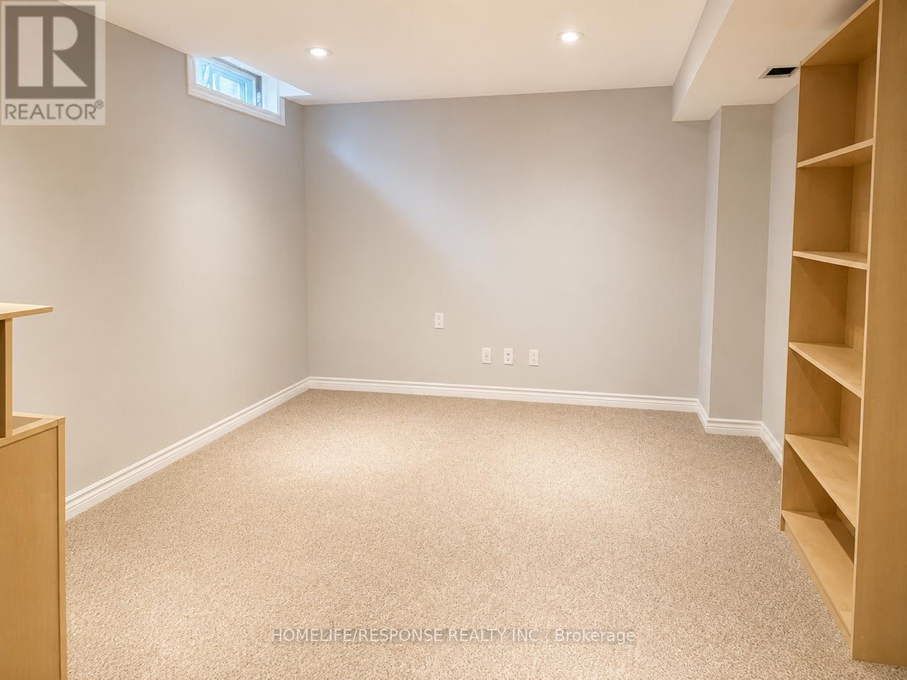 5156 Oakley Drive, Burlington, ON - Indoor Photo Showing Other Room