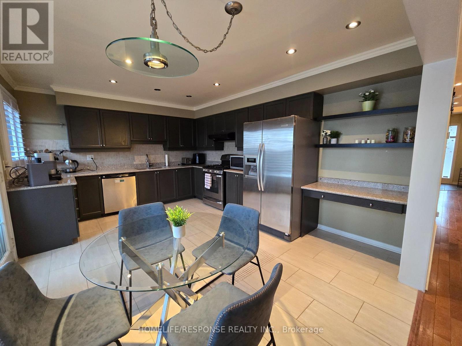 5156 Oakley Drive, Burlington, ON - Indoor