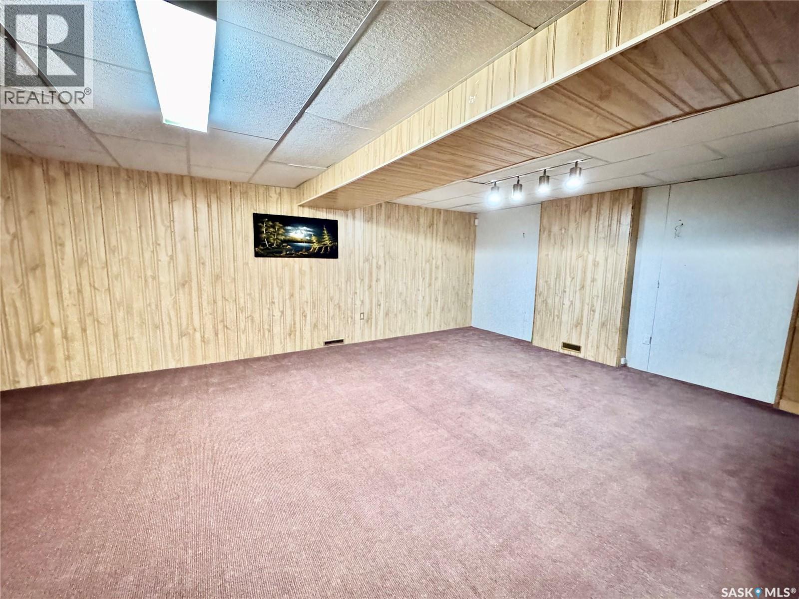 624 7Th Street E, Prince Albert, SK - Indoor