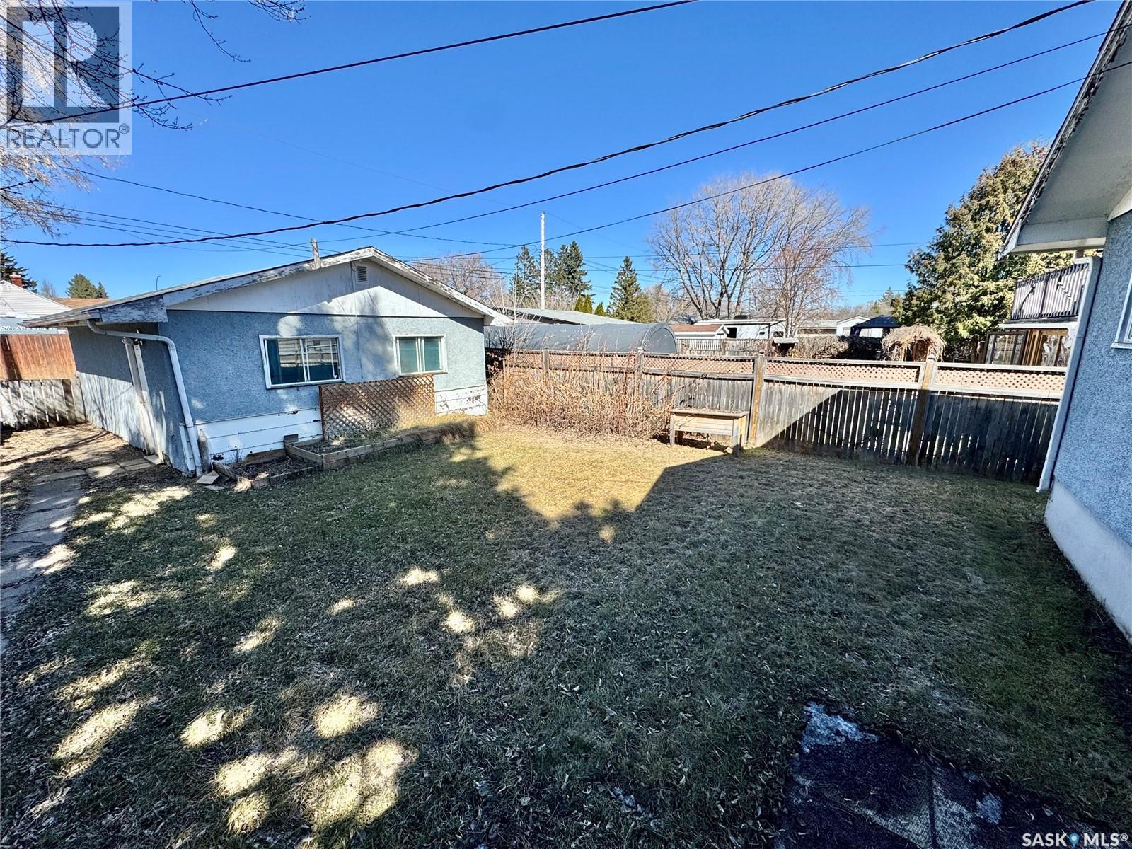 624 7Th Street E, Prince Albert, SK - Outdoor