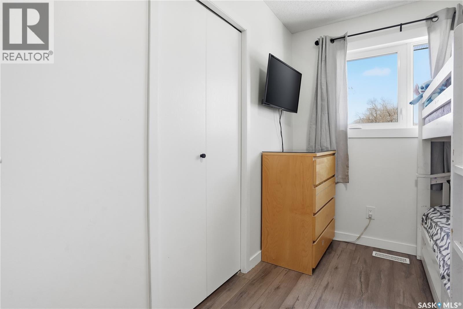 78 Vernon Crescent, Regina, SK - Indoor
