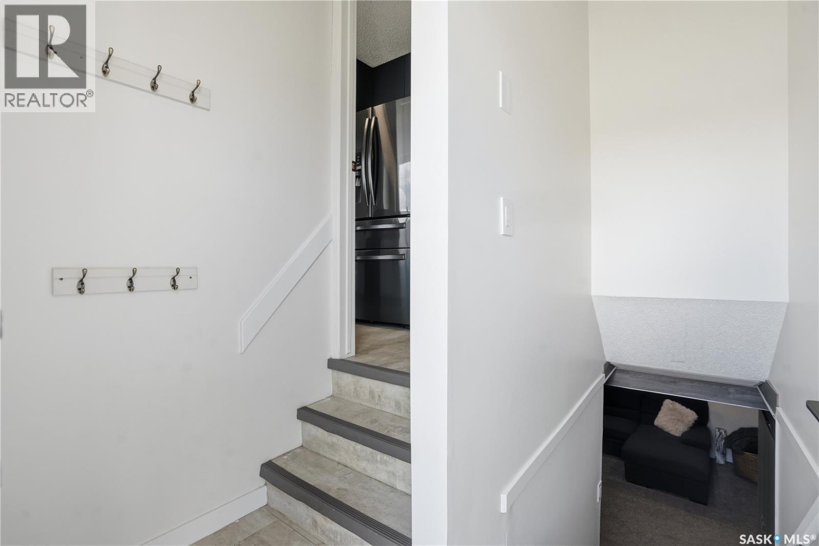 78 Vernon Crescent, Regina, SK - Indoor Photo Showing Other Room