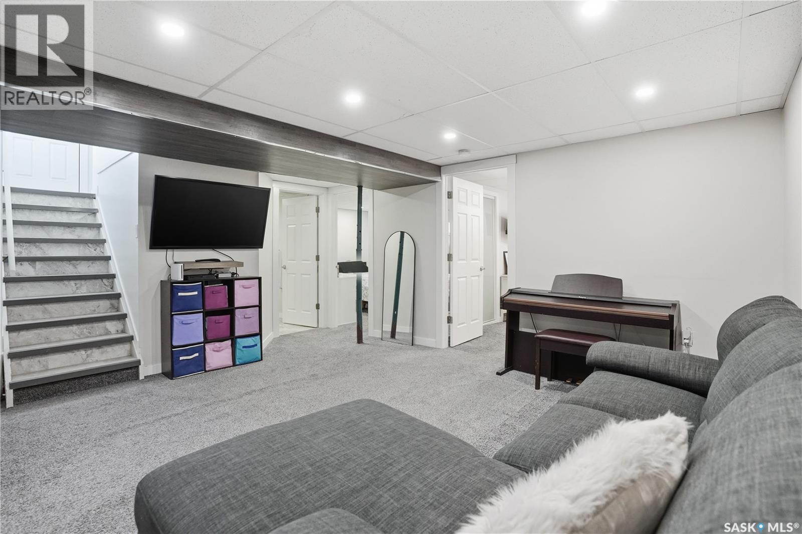 78 Vernon Crescent, Regina, SK - Indoor