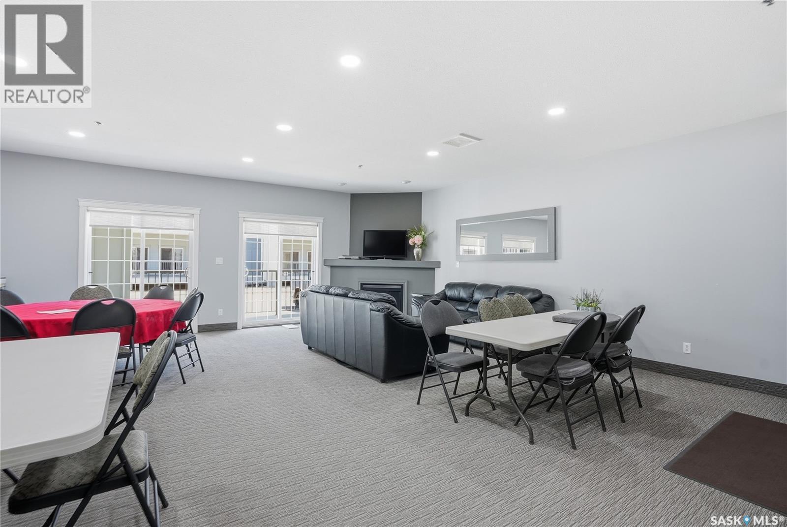 313 333 Nelson Road, Saskatoon, SK - Indoor