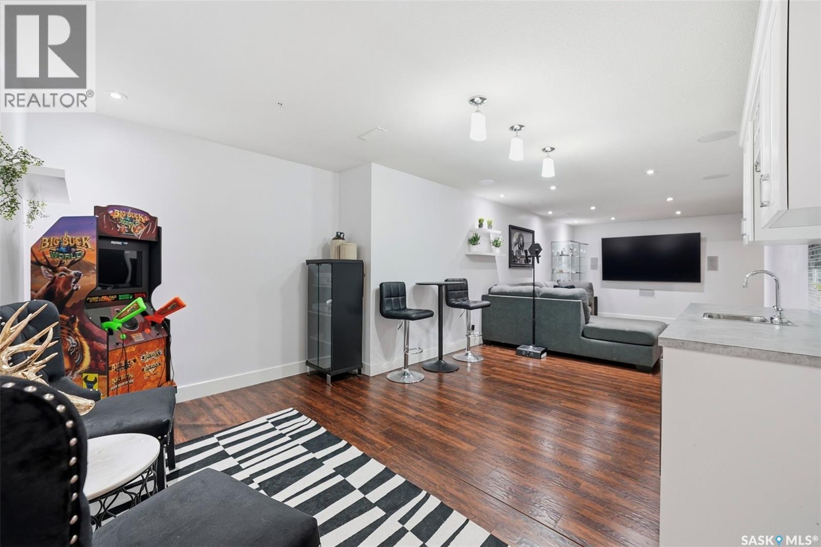 1 Rupert Drive, Saskatoon, SK - Indoor