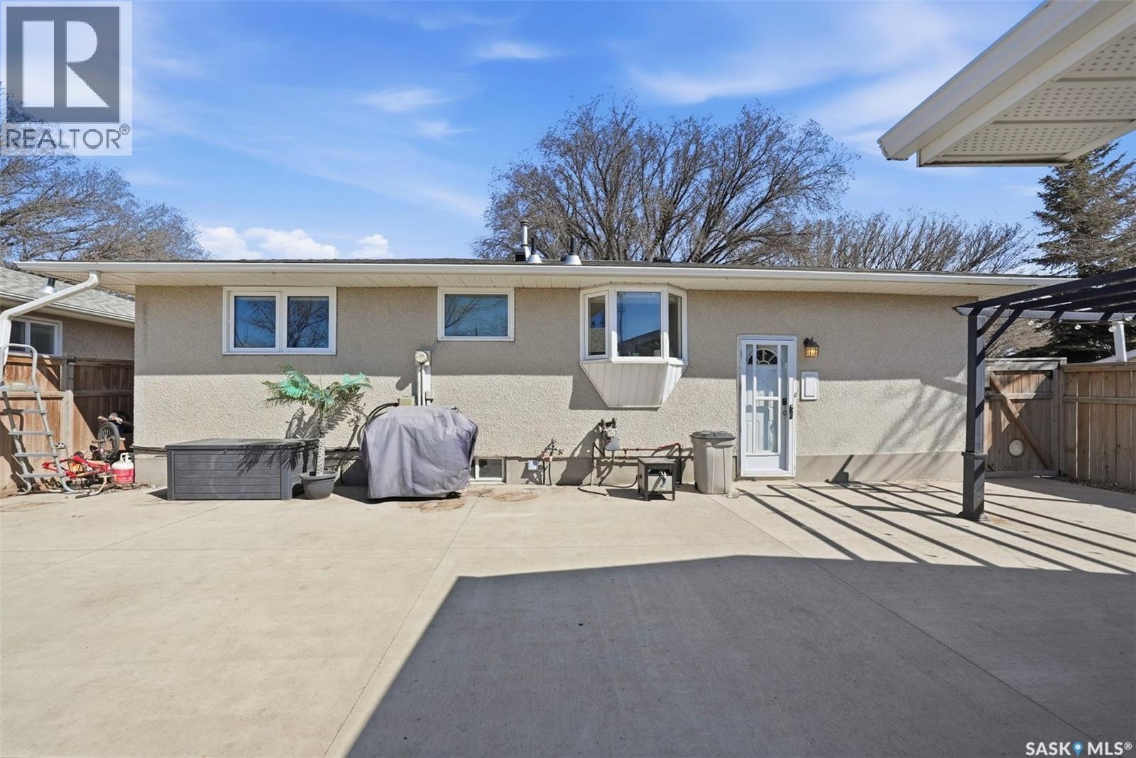 1 Rupert Drive, Saskatoon, SK - Outdoor