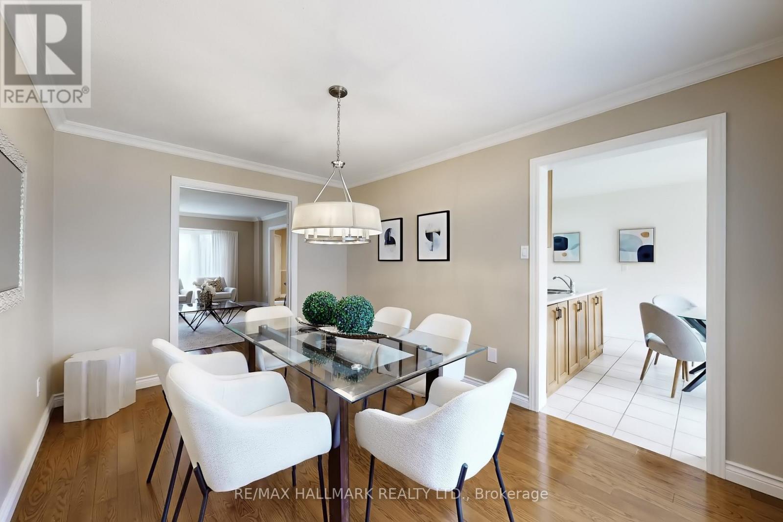 69 Dunbarton Court, Richmond Hill, ON - Indoor Photo Showing Dining Room