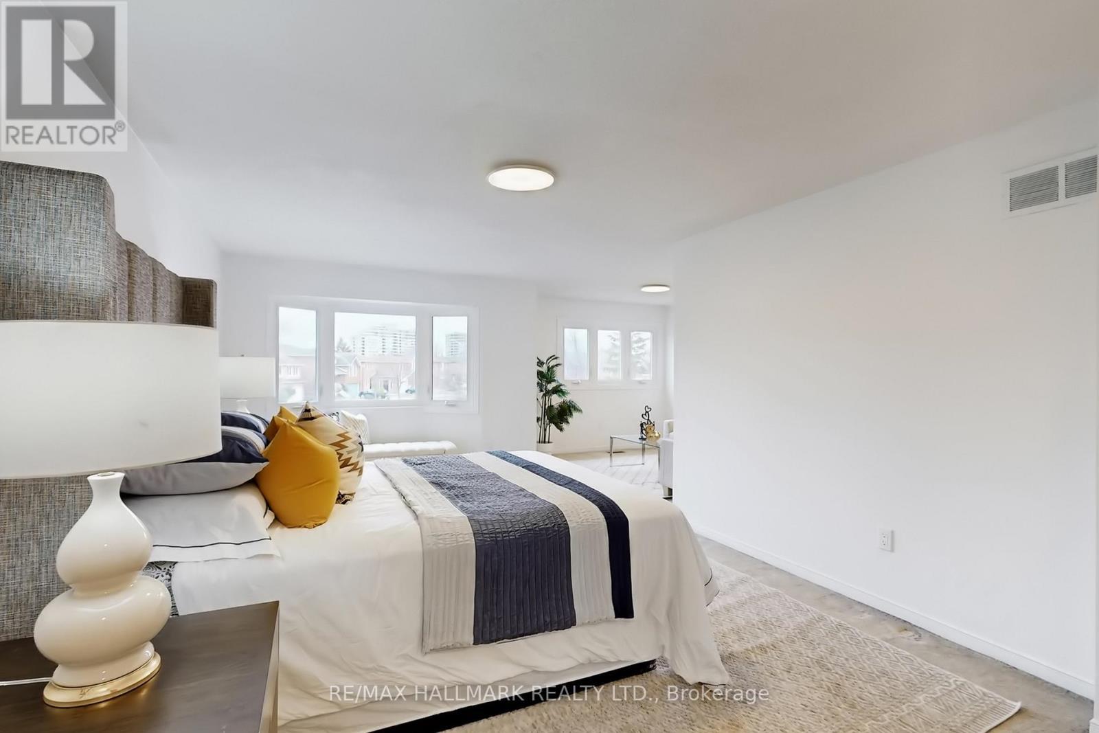 69 Dunbarton Court, Richmond Hill, ON - Indoor Photo Showing Bedroom